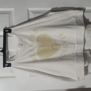 Cropped T-shirt, white, gold lettering weekend forever with heart long sleeve